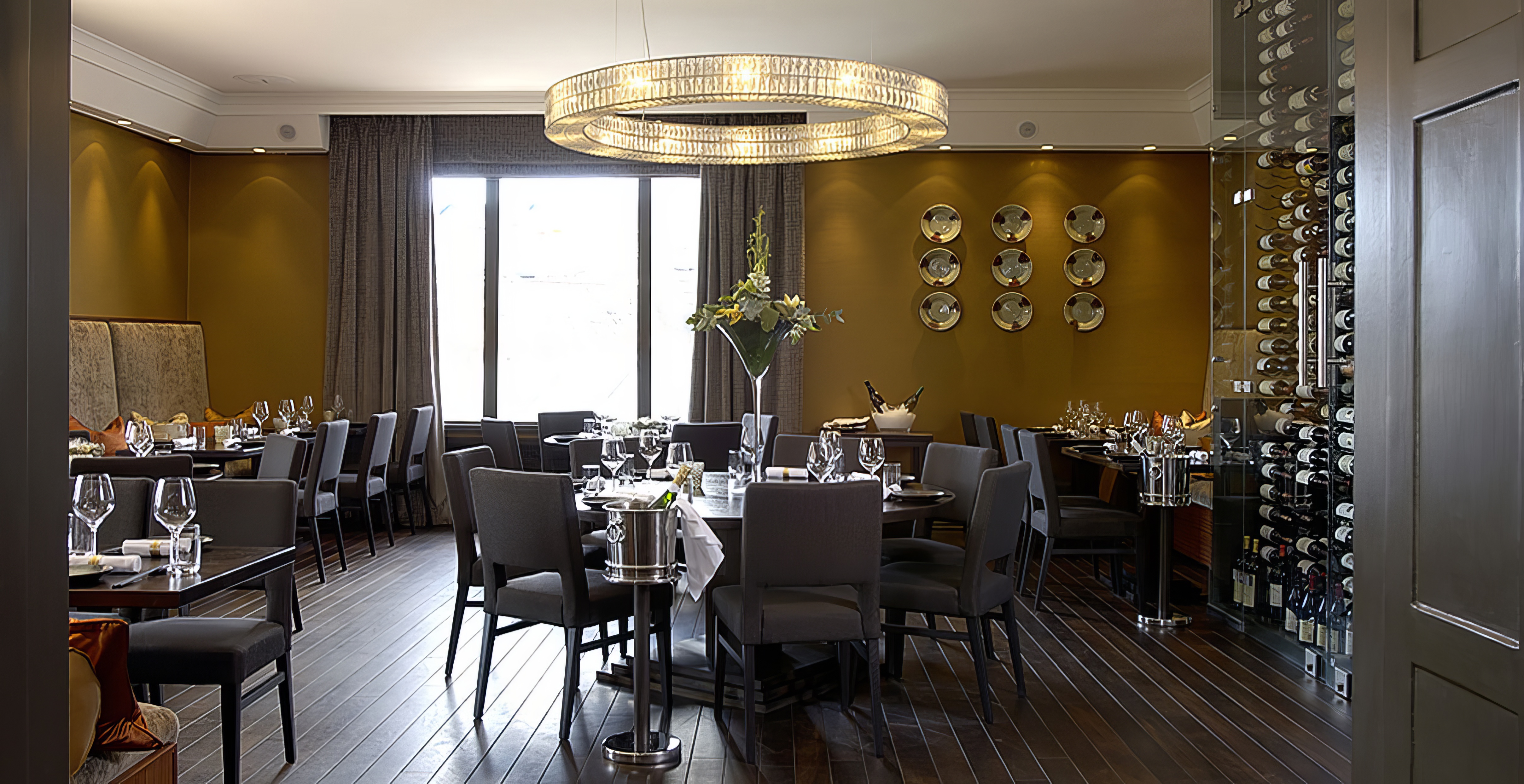 Suspension Palmond restaurant Sawan — collection Facette Spiridon Deco