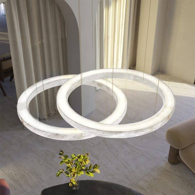 Suspensions en albâtre — gamme de luminaires artisanaux Spiridon Deco
